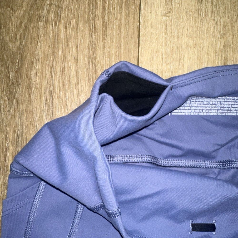 Victoria Sport Knockout‎ Women's Crop Leggings Pockets Lavender Small Preowned - Picture 2 of 8